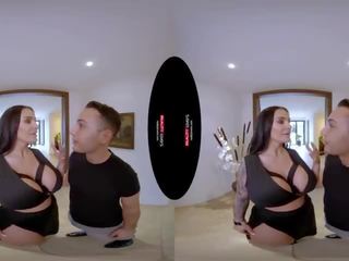 Realitylovers - German Milf With Huge Boobs in Vr